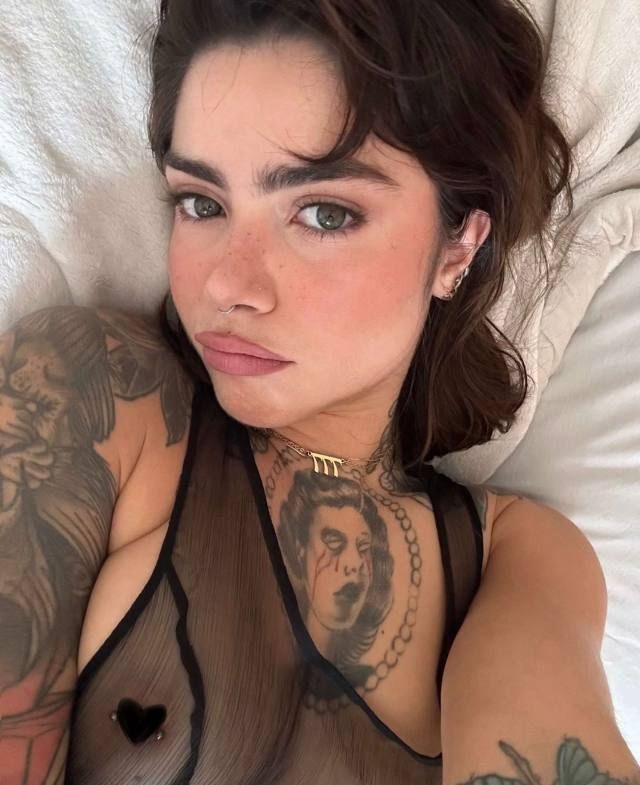 Down for one night stand/ FWB 🍆🍑🌹💕 - Image 2